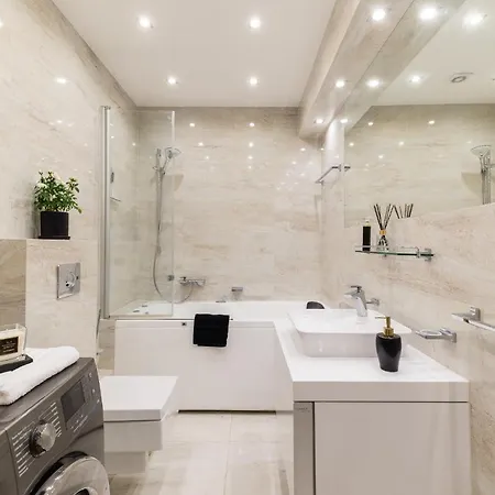 Glamour Rentyear